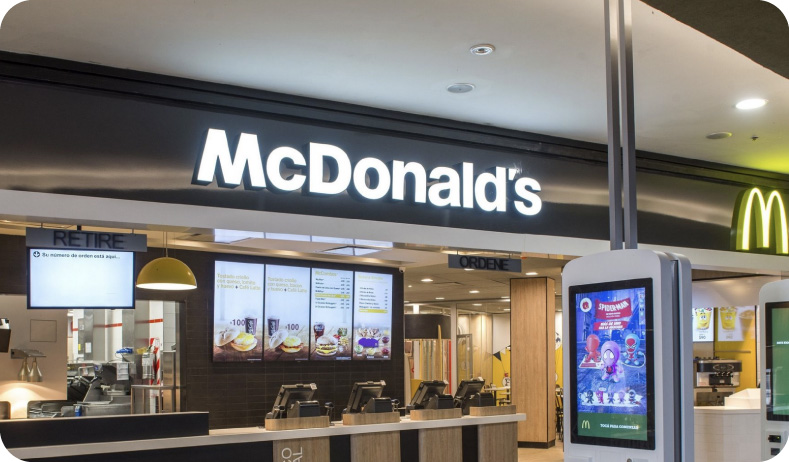 Local de Arcos Dorados / McDonald's